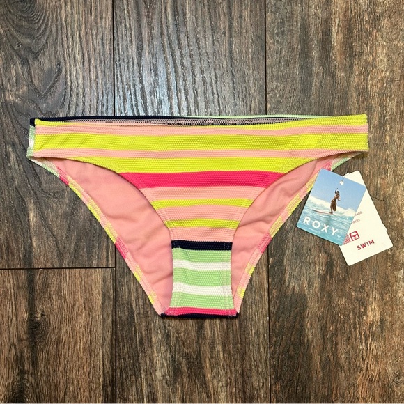 Roxy BNWT medium coverage bikini bottom size small - Picture 14 of 14